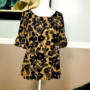 New Directions Floral Blouse